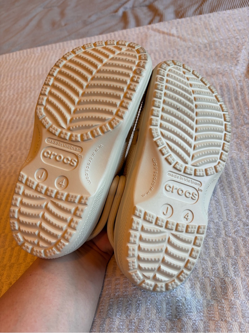 Crocs Kids Beige Clog with Fun Character Charms - Picture 6 of 7